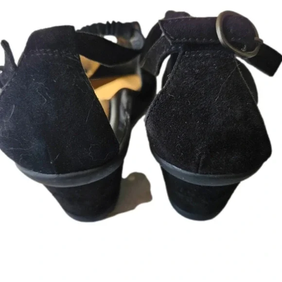 EARTH Caper Suede Wedge EUC - Picture 5 of 9